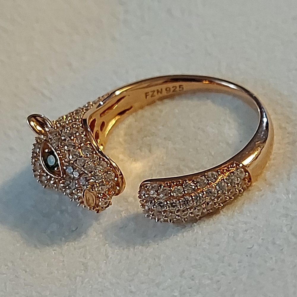 Ring - Picture 5 of 6